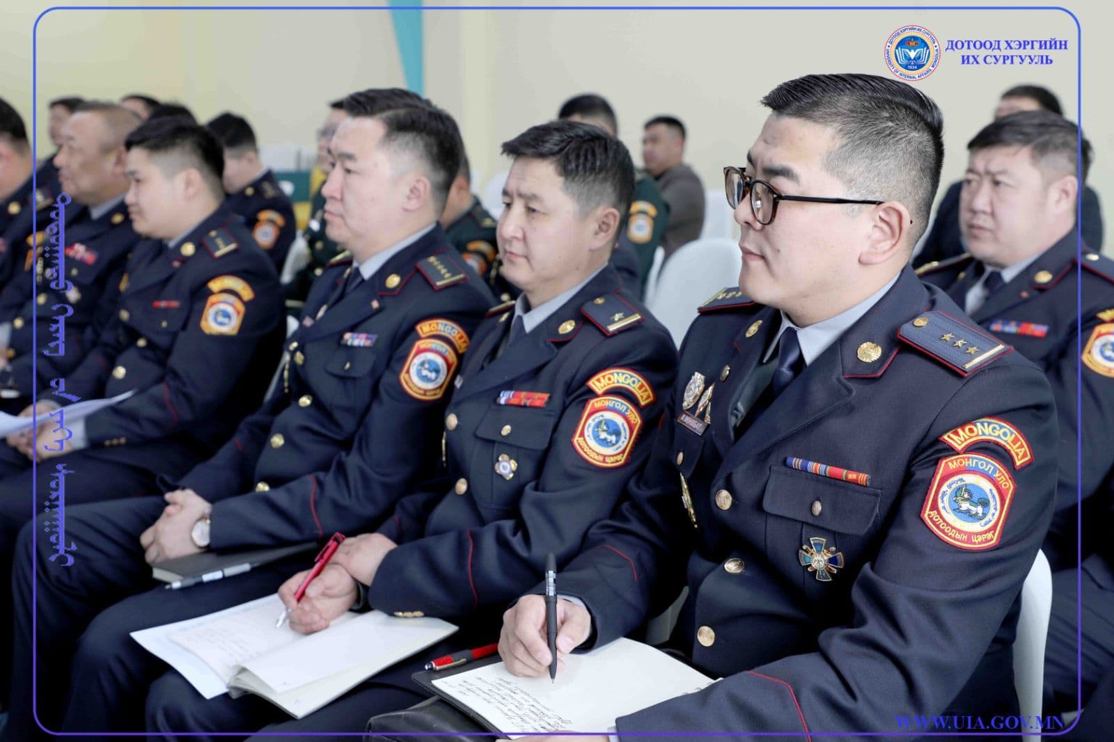 “Үндэсний сөрөн тэсвэрлэх чадавхыг хангахад төрийн цэргийн болон хууль сахиулах байгууллагуудтай Дотоодын цэргийн харилцан хамтын ажиллагаа: онол, практикийн чиг хандлага” сэдэвт эрдэм шинжилгээний хурал зохион байгууллаа 