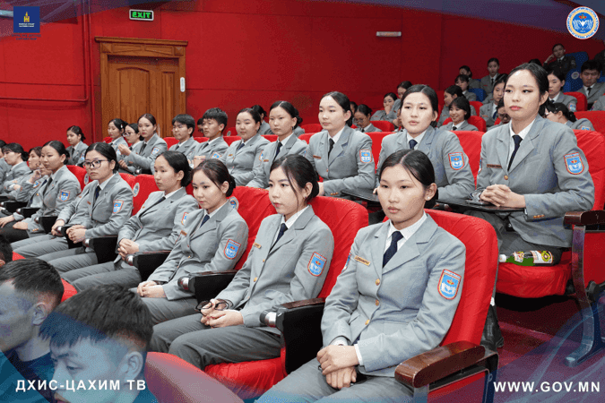 “ГАЗАР ХӨДЛӨЛТИЙН АЮУЛААС УРЬДЧИЛАН СЭРГИЙЛЭХ, ТАНИУЛАХ ӨДӨР”-ИЙГ ТЭМДЭГЛЭН ӨНГӨРҮҮЛЛЭЭ